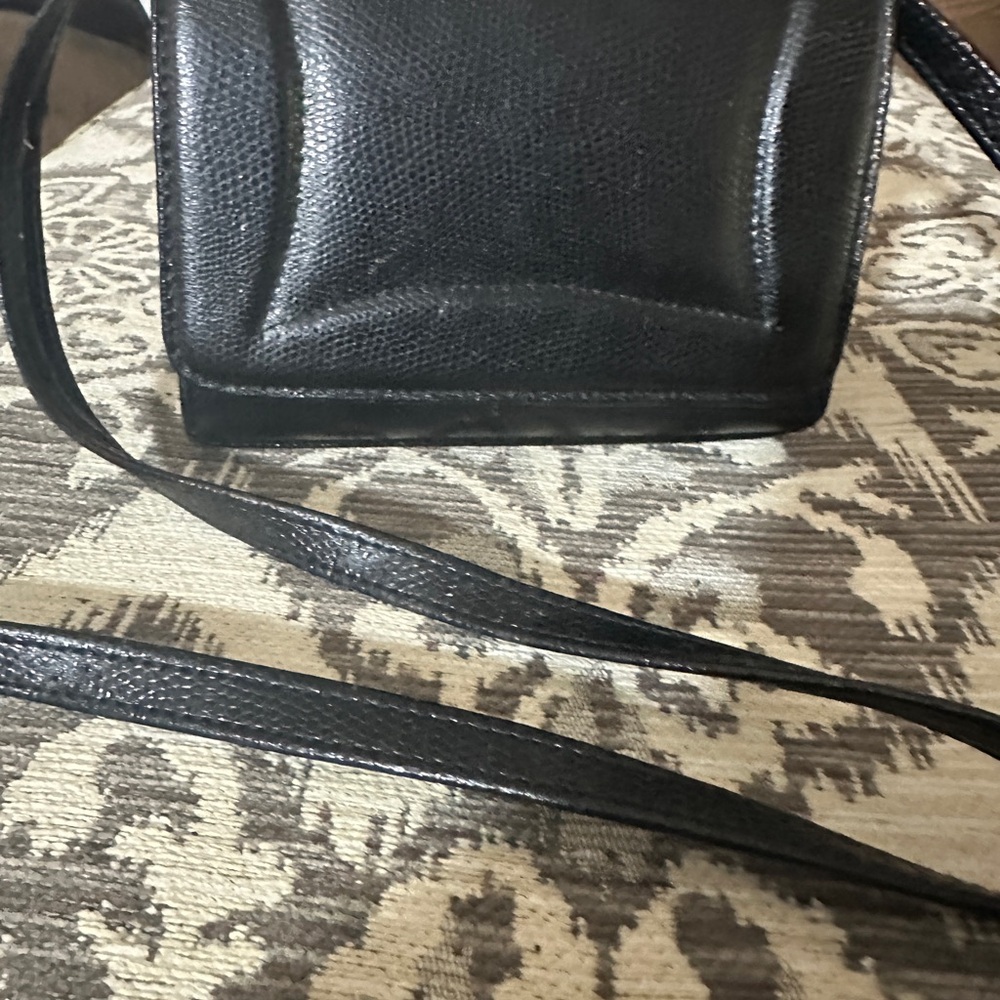 Black crossbody purse.